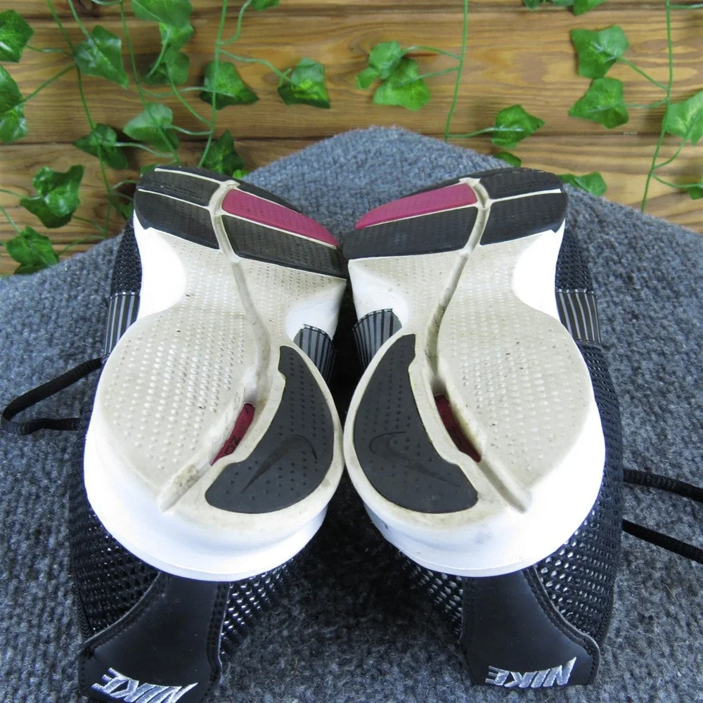 Nike Women Zoom Essential II Sneaker Black Synthetic Sz 9 Medium‎  Used 2025